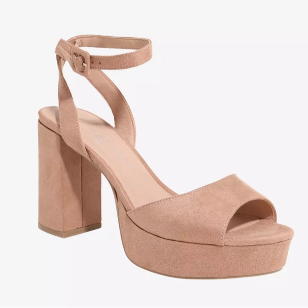 Chinese Laundry Nude Theresa Platform Heels NEW